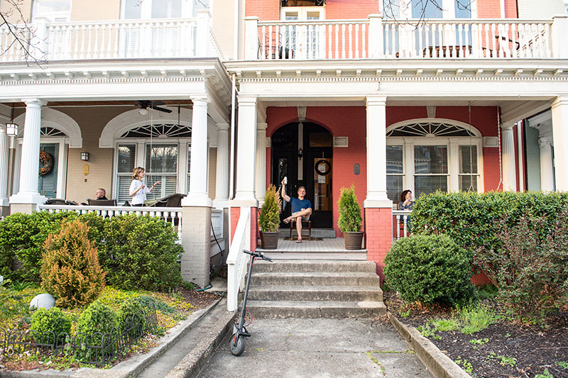 #PorchSolidarity in The Fan neighborhood #PorchSolidarity in The Fan neighborhood