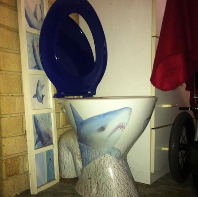 Nan's toilet side view